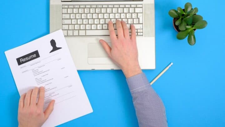 Should You Use School E-Mail on a Resume? — The Answer