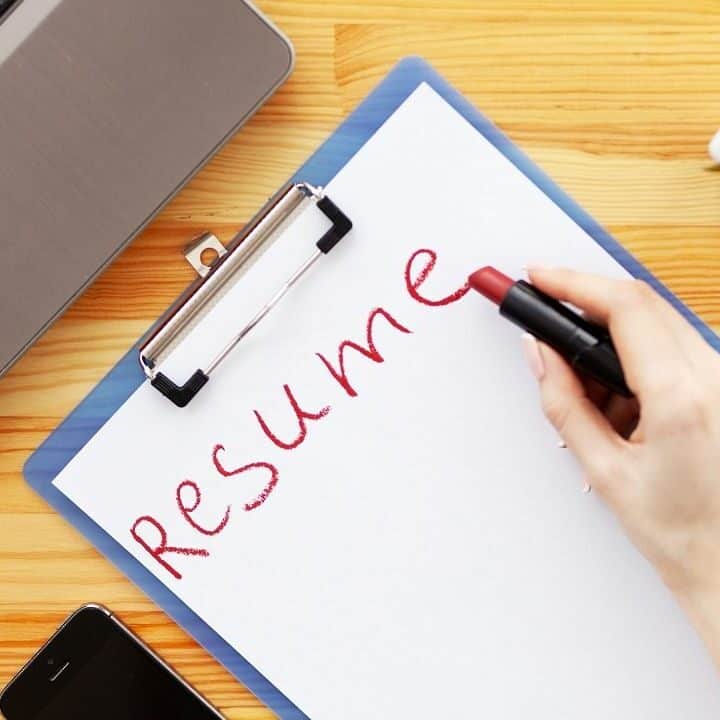 Periods with Bullet Points on your Resume? — The Answer