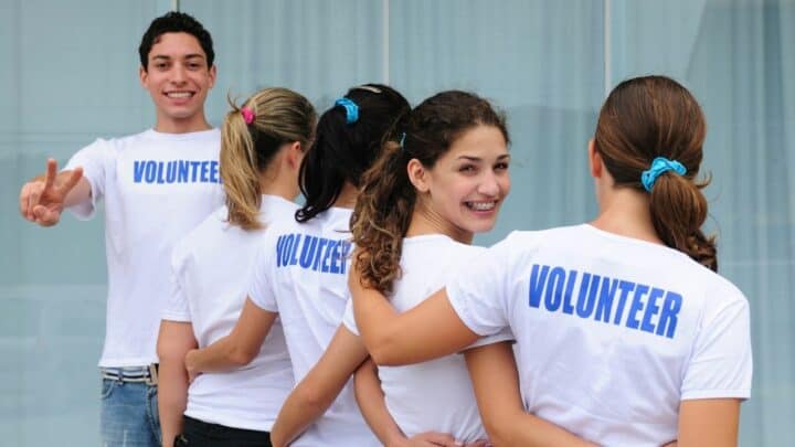 Does Volunteering Look Good on a Resume? — The Answer