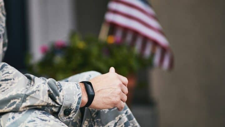 Does Military Service Look Good on a Resume? ― The Answer