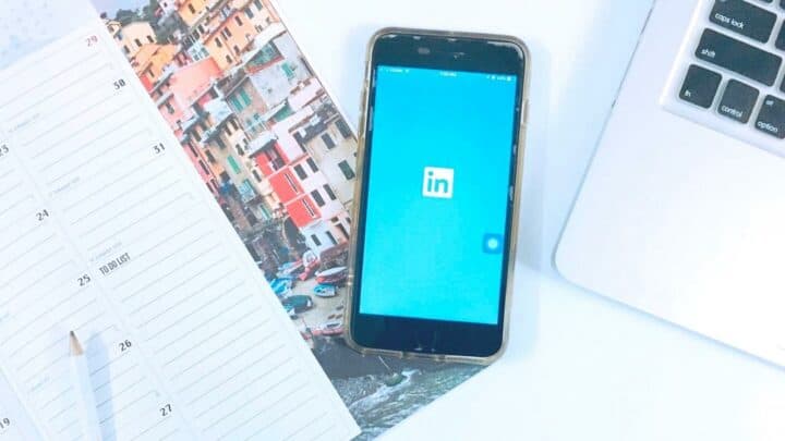 How to Respond to an Interview Request on LinkedIn