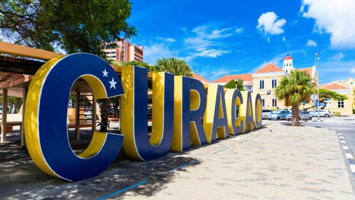 What Language is Spoken in Curaçao? — All You Need to Know